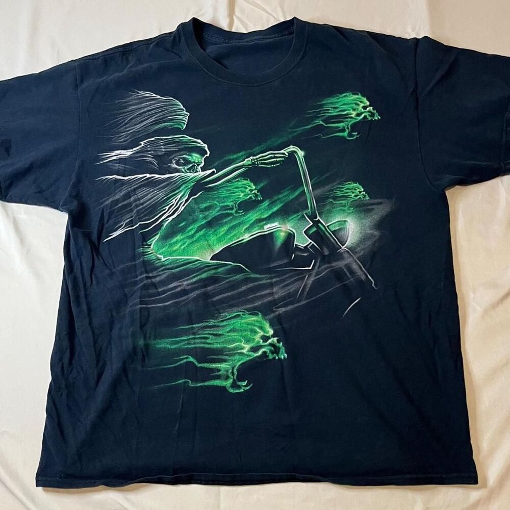 Men's Black and Navy T-shirt